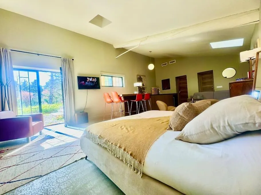 Loft En Campagne Proche De L'Isle Sur Sorgue Apartment Le Thor