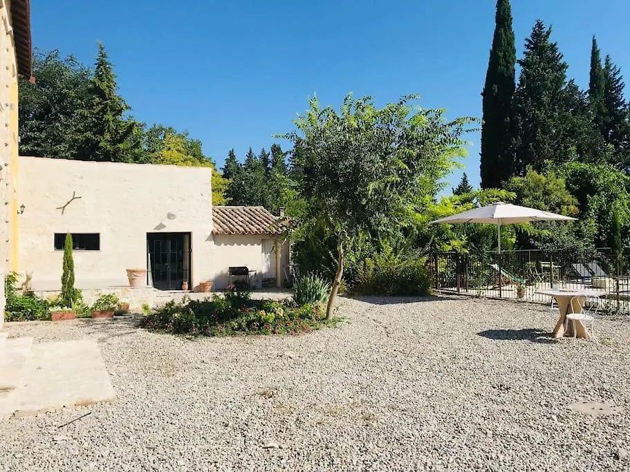 Loft En Campagne Proche De L'Isle Sur Sorgue Apartment Le Thor France