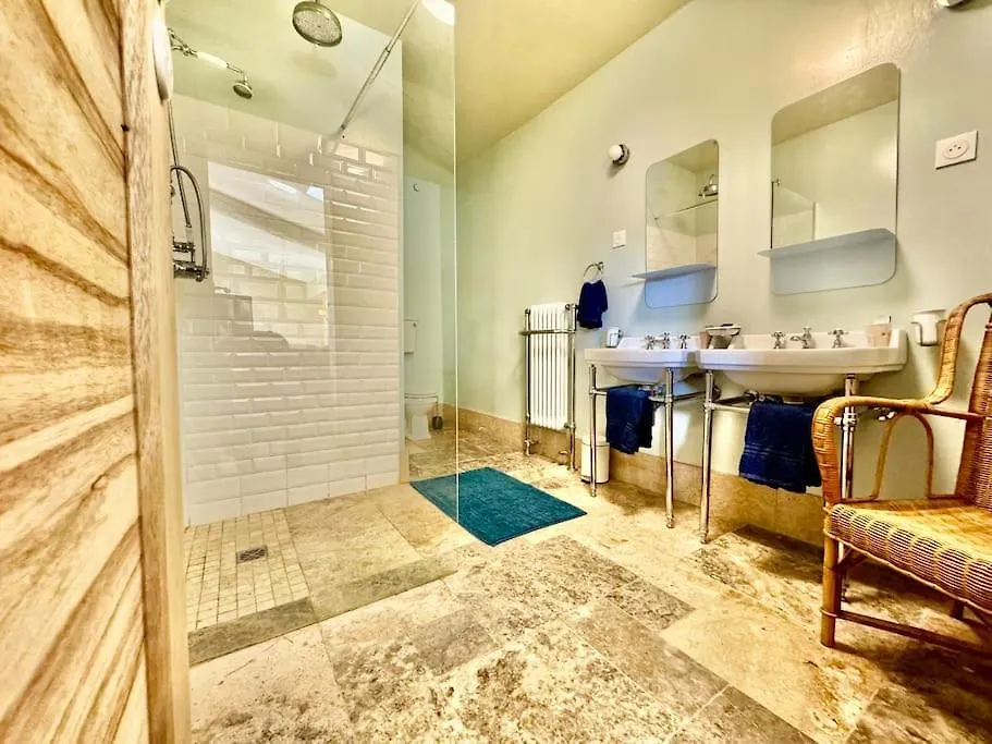 Loft En Campagne Proche De L'Isle Sur Sorgue Apartment Le Thor France